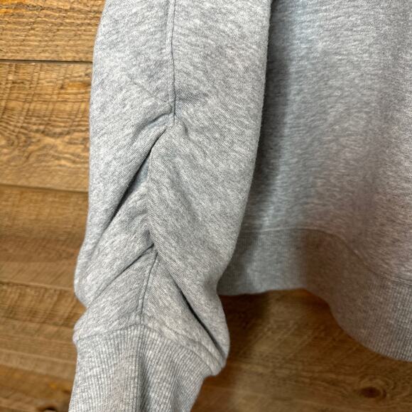 Stella & Dot Pearl Embellishments Sweatshirt Gray Round Neck Long Sleeve Size 2X - Picture 5 of 8